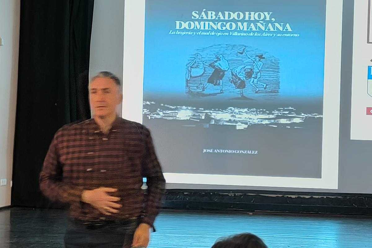 Exitosa presentación del libro ‘Sábado hoy, domingo mañana… La brujería y mal de ojo en Villarino de los Aires y su entorno’ 
