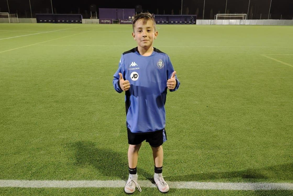 Francisco Gómez, del Benjamín del Ciudad Rodrigo, entrena con el Real Valladolid