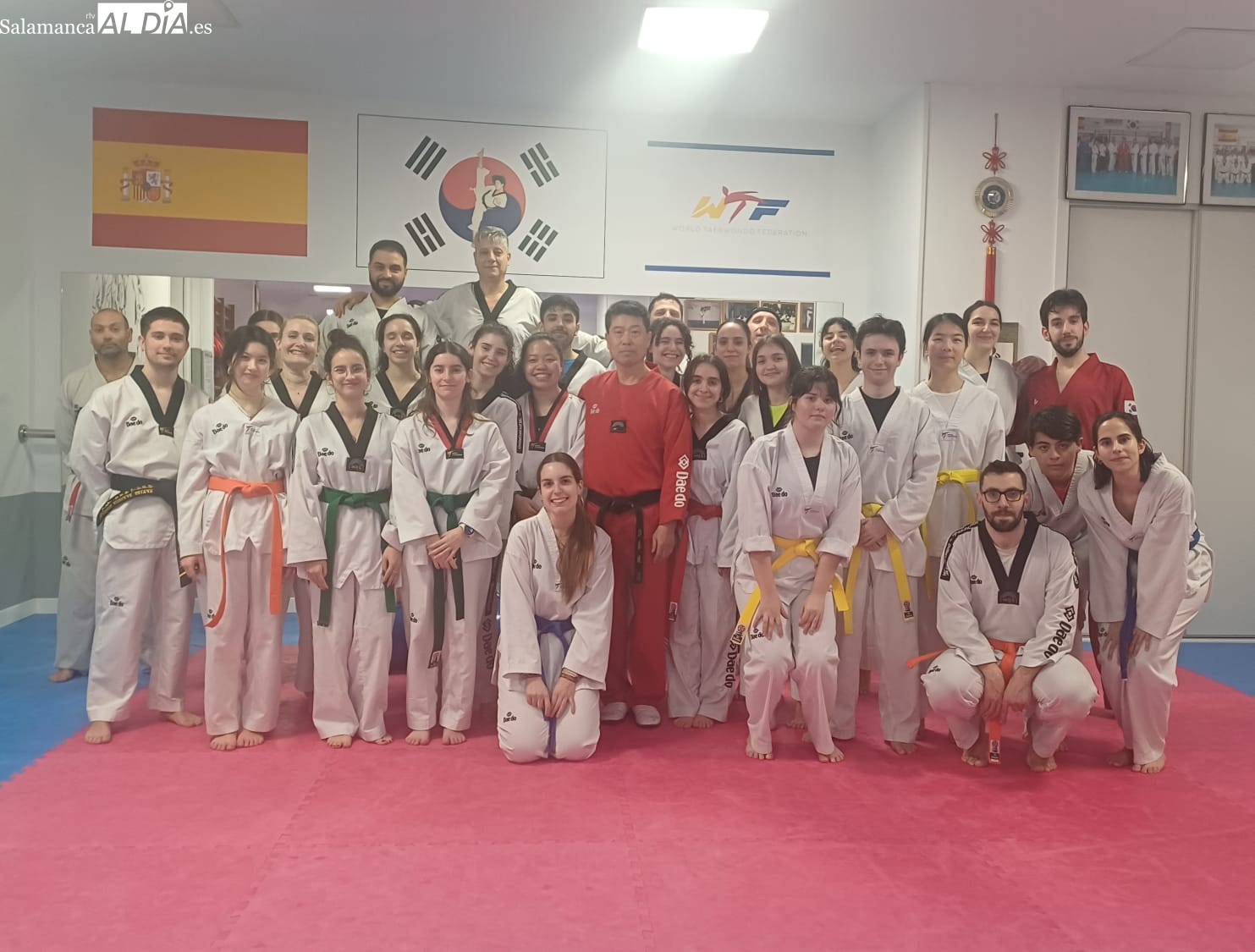 El Gimnasio Kim, un referente en el Taekwondo con casi más mujeres que hombres: Tengo 100 alumnos de los 4 a los 62 años (FOTOS)