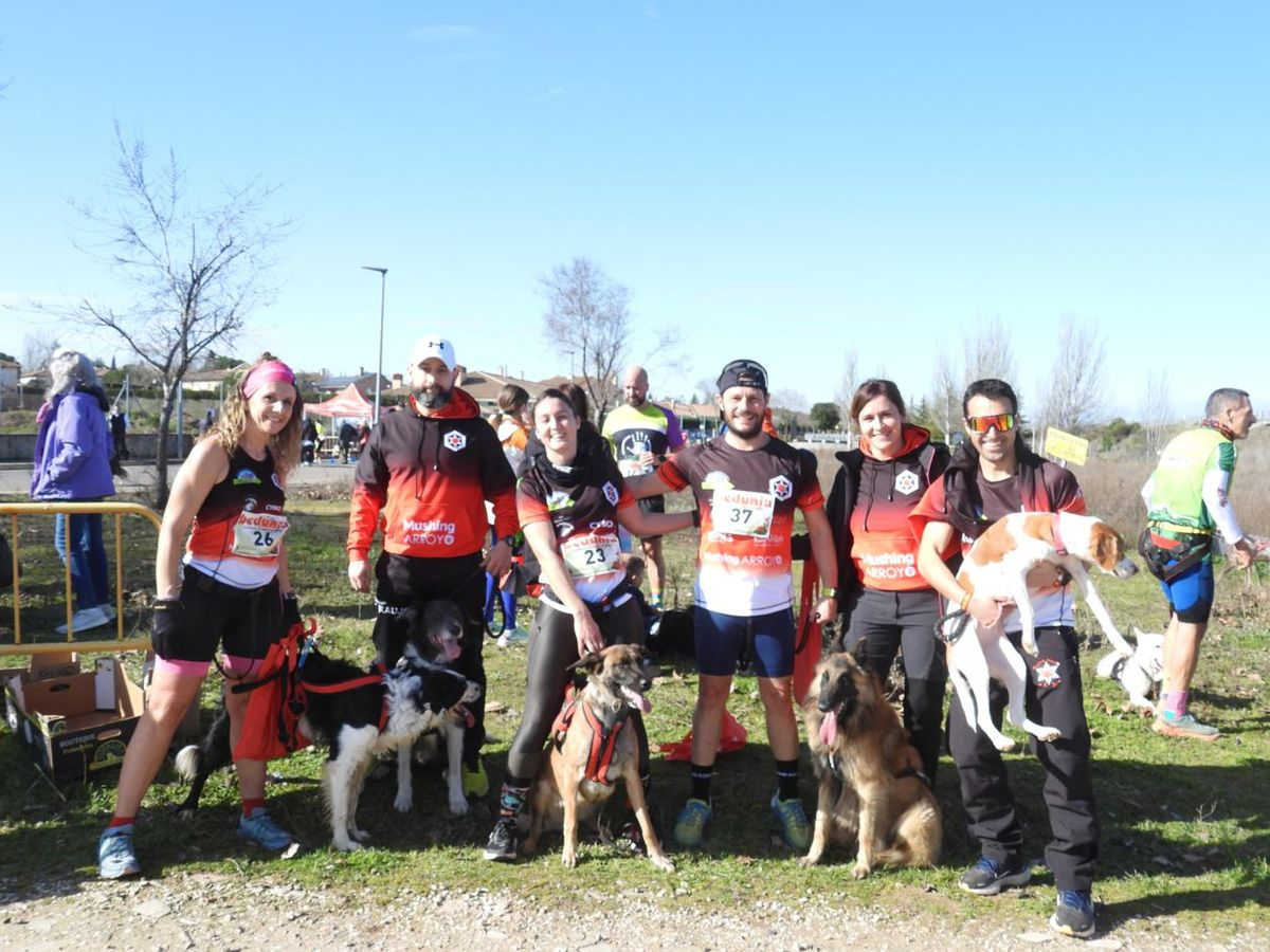 Disfruta las mejores FOTOS del XII Canicross de Santa Marta de Tormes