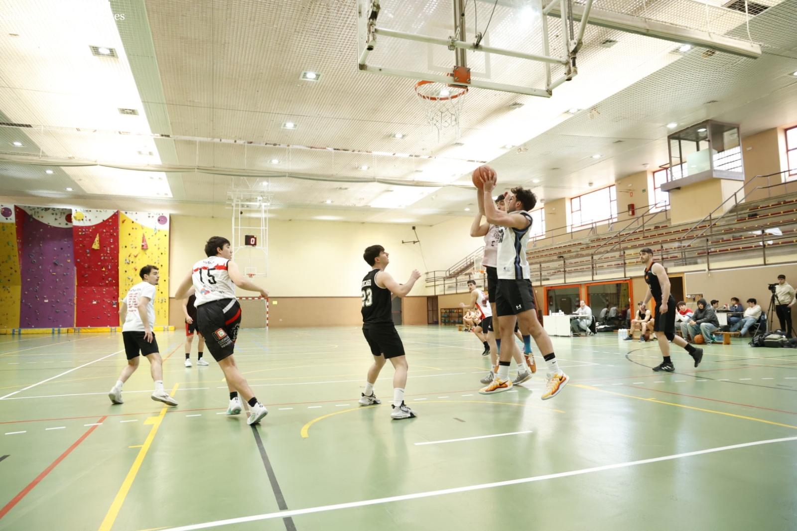130 universitarios de Salamanca disfrutan de la fase final de deportes de equipo del Trofeo Rector 2025 (FOTOS)