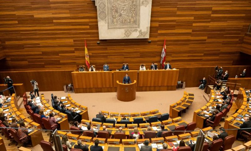 La creación de un pabellón cubierto para el CEI Miguel de Unamuno, a debate en las Cortes de Castilla y León