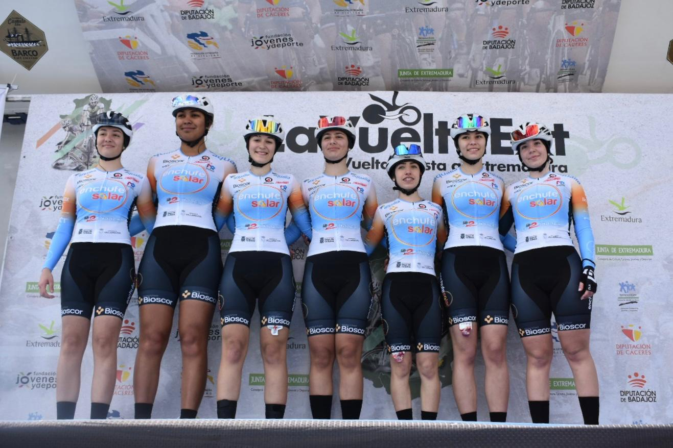 El Enchufesolar inaugura la temporada en carretera con buenas actuaciones