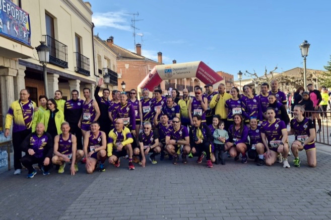 Juan Bueno y Verónica Rodríguez coronan la XI Legua Villa de Macotera y se llevan ‘la carrera de las rosquillas’