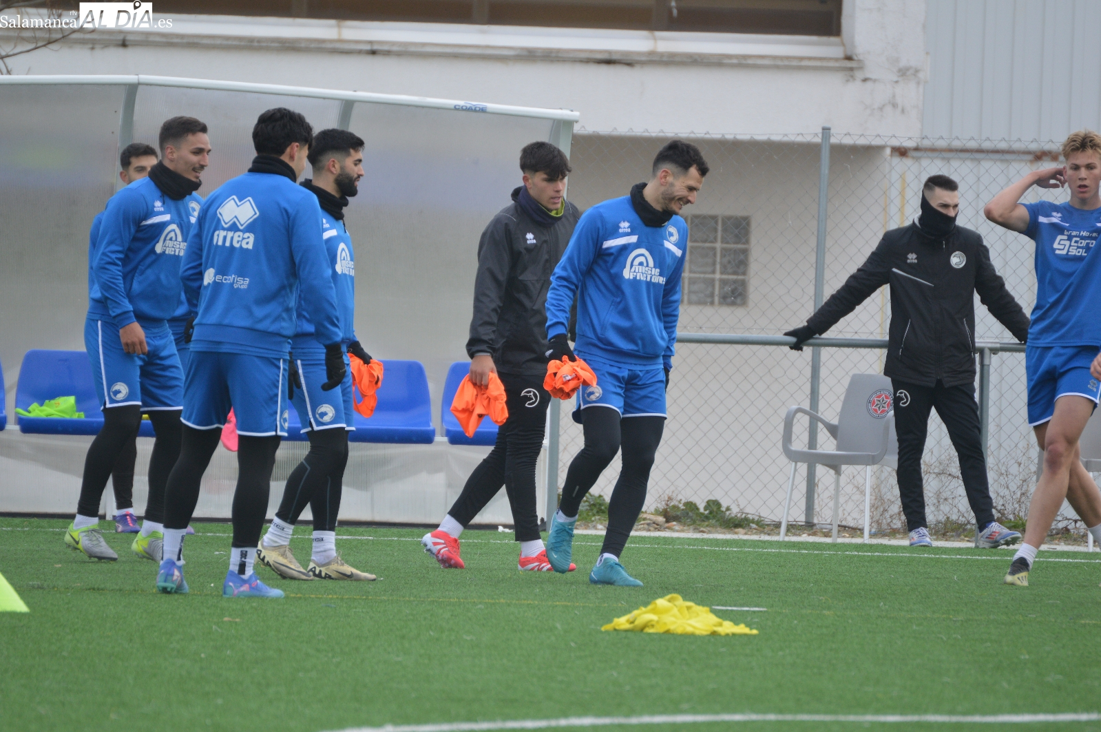 Imanol Baz se pierde la salida a Irún y a Turi, entrenador de porteros de Unionistas, le caen dos partidos de sanción
