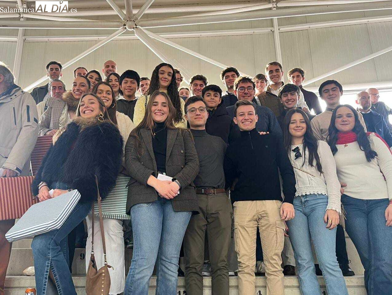 Un nutrido grupo de aficionados de Juventud Taurina de Salamanca viaja a Valdemorillo para arrancar la temporada