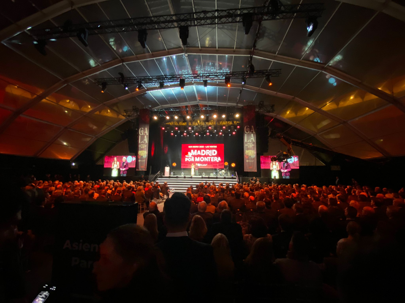 Batalla de Castaño con Dolores Aguirre, confirmación de Ismael Martín y gesta de Marco Pérez en San Isidro (CARTELES OFICIALES)