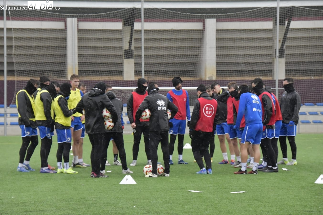 Llácer raja de los árbitros tras la derrota de Unionistas: Ya no por la expulsión sino por el trato que recibo directamente a mí del línea y del cuarto árbitro