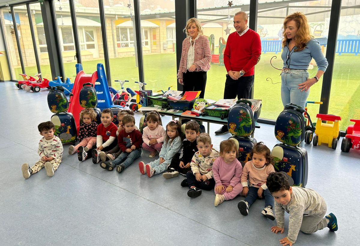Maletas viajeras para fomentar la lectura y la unión familiar en Salamanca