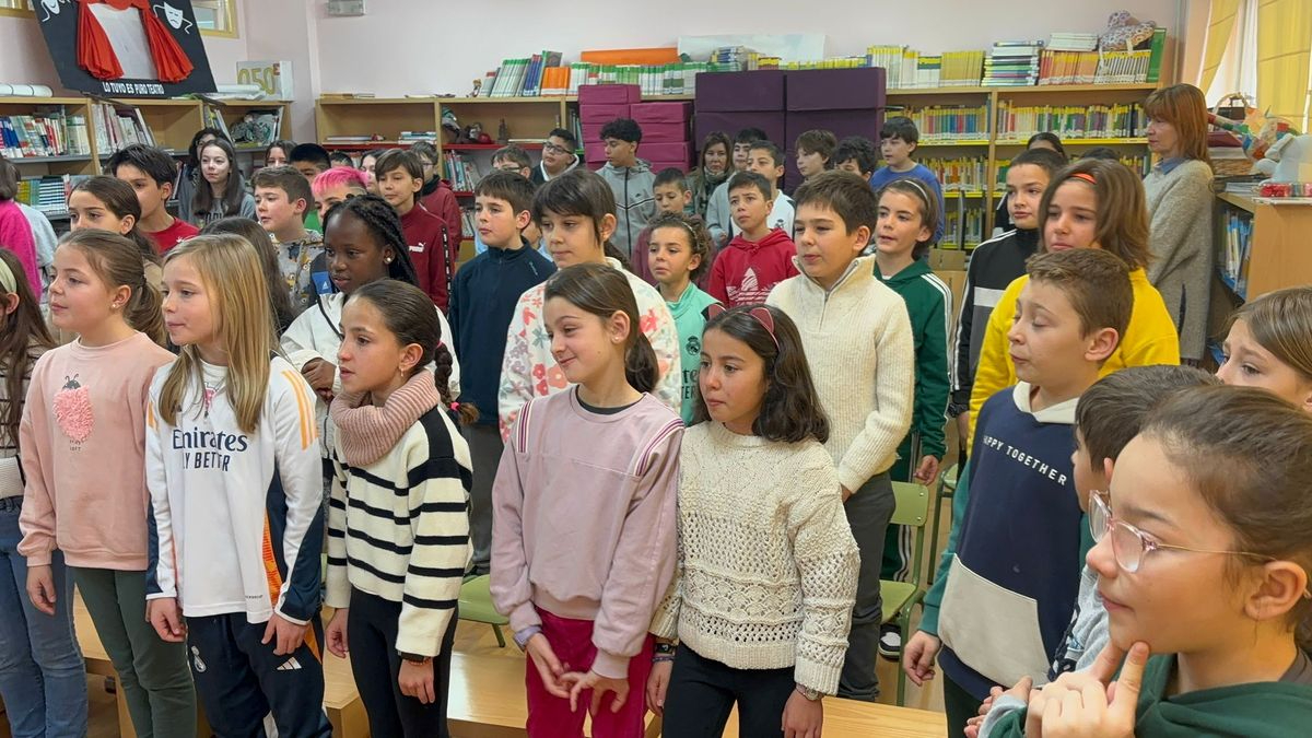 Los niños del colegio Carmen Martín Gaite de Santa Marta inician la segunda fase del proyecto Ópera Kids
