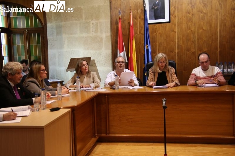 El PP acusa al PSOE de no admitir la bajada del agua