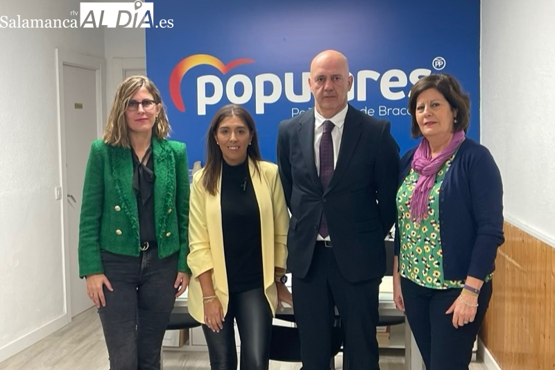 El PP define el presupuesto 2025 como sin rumbo y acusa al gobierno local de no incluir un plan para el comercio y de futuro 