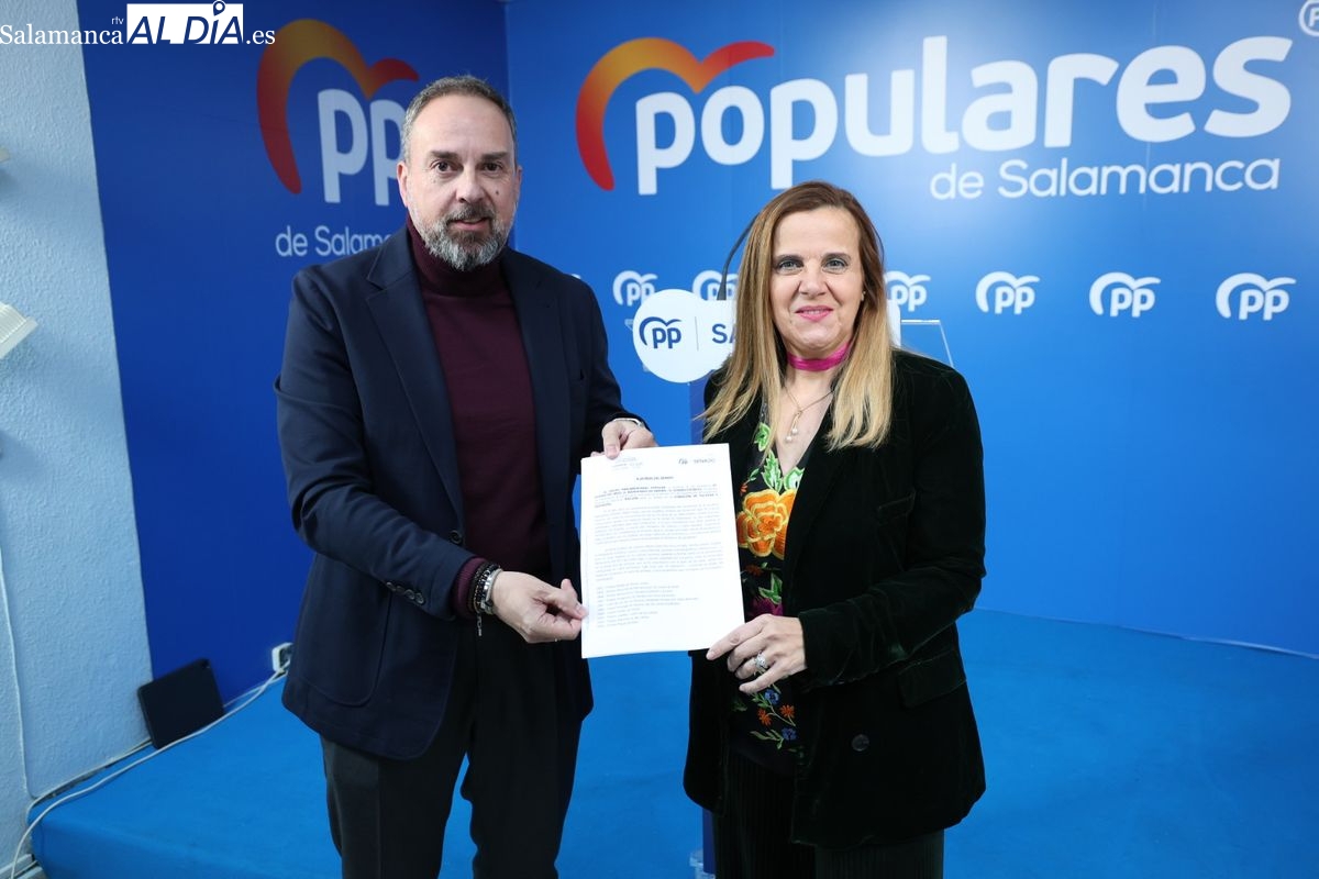 Iniciativa en el Senado para que el 2025 sea declarado Año Carmen Martín Gaite