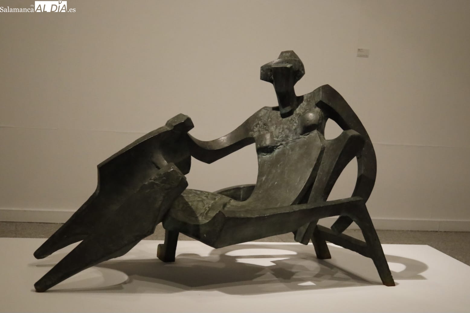 FOTOS | La nueva exposición en Salamanca que rinde homenaje a la maternidad con obras de Venancio Blanco