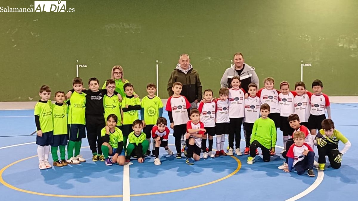 El futbol sala une a los niños y niñas de Vitigudino y Lumbrales
