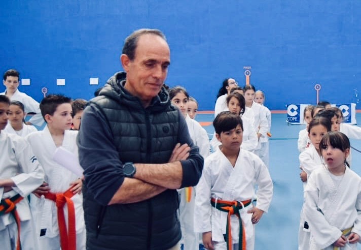 Jesús Redondo, el maestro salmantino del kárate que empezó por un amigo y de ello ha hecho su vida: Lo disfruto, es parte de mí