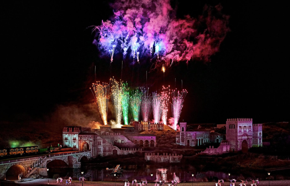 Pólvora, acrobacias imposibles y bailes españoles: Así es el espectáculo a menos de tres horas de Salamanca que no te puedes perder 