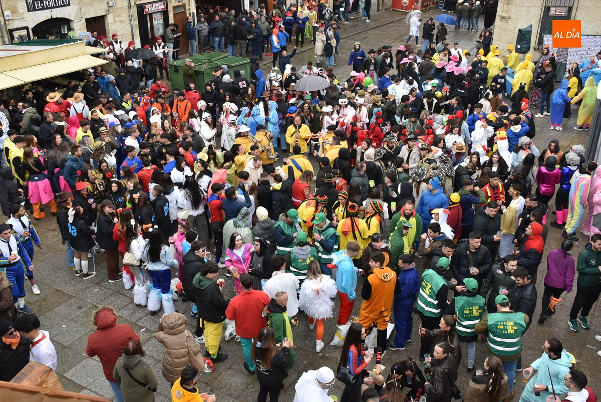 El Carnaval hizo que en febrero se superasen los 300 contratos laborales firmados