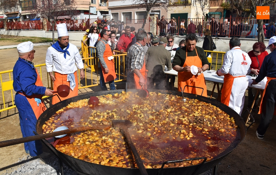 El Domingo de Piñata también incluirá un concierto del grupo Triple A Band