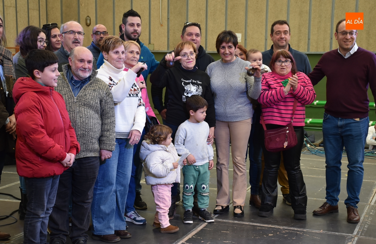 Entregadas las recompensas de los concursos de Dibujo Infantil, Disfraz Callejero y Carrozas