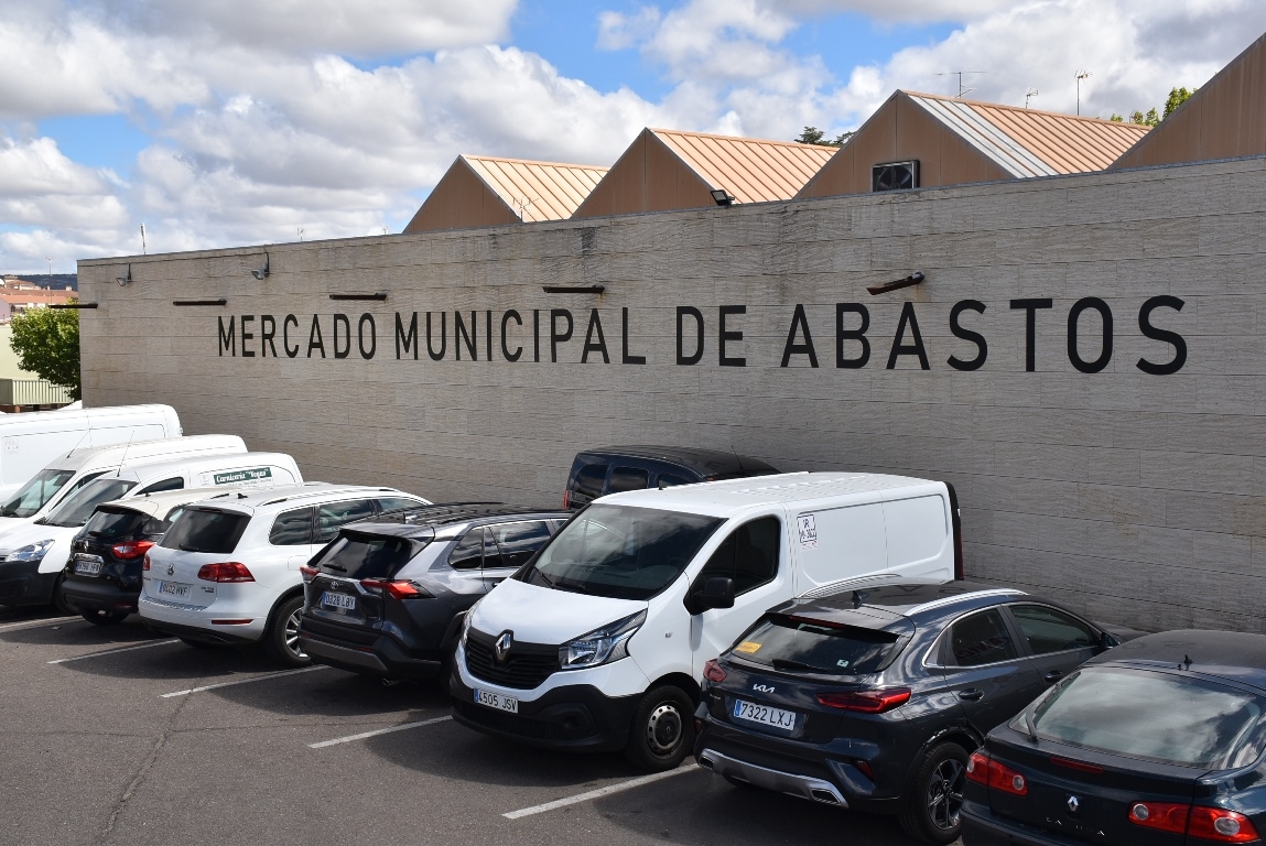 La Junta concede 54.000€ para impulsar la excelencia del Mercado de Abastos mirobrigense