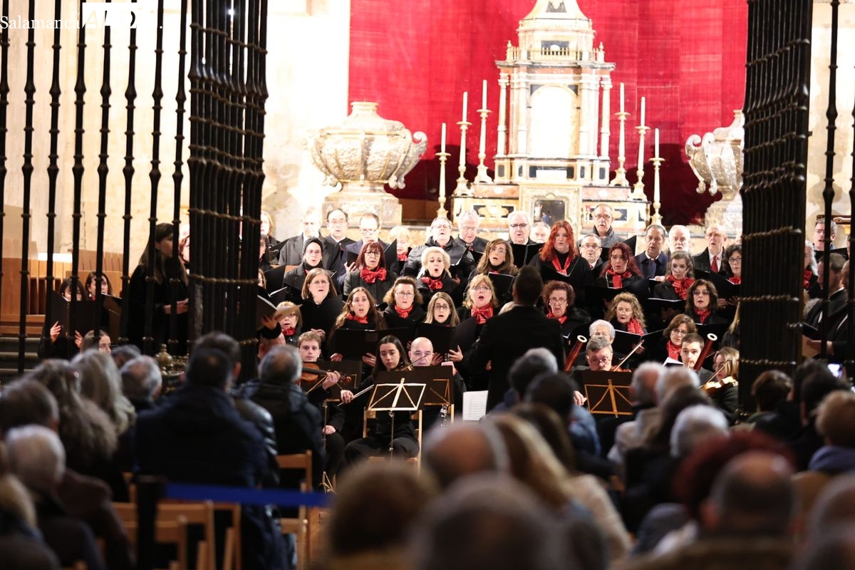 Lleno en la Catedral de Salamanca para disfrutar de El Miserere de Doyagüe (Vídeo y Fotos)