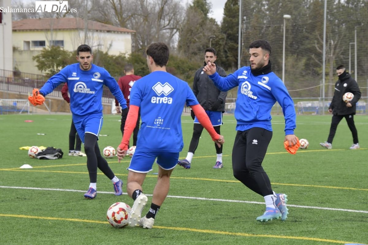 FOTOS | Unionistas quiere recuperar la buena sintonía con su afición y se prepara a fondo para recibir a la Segoviana