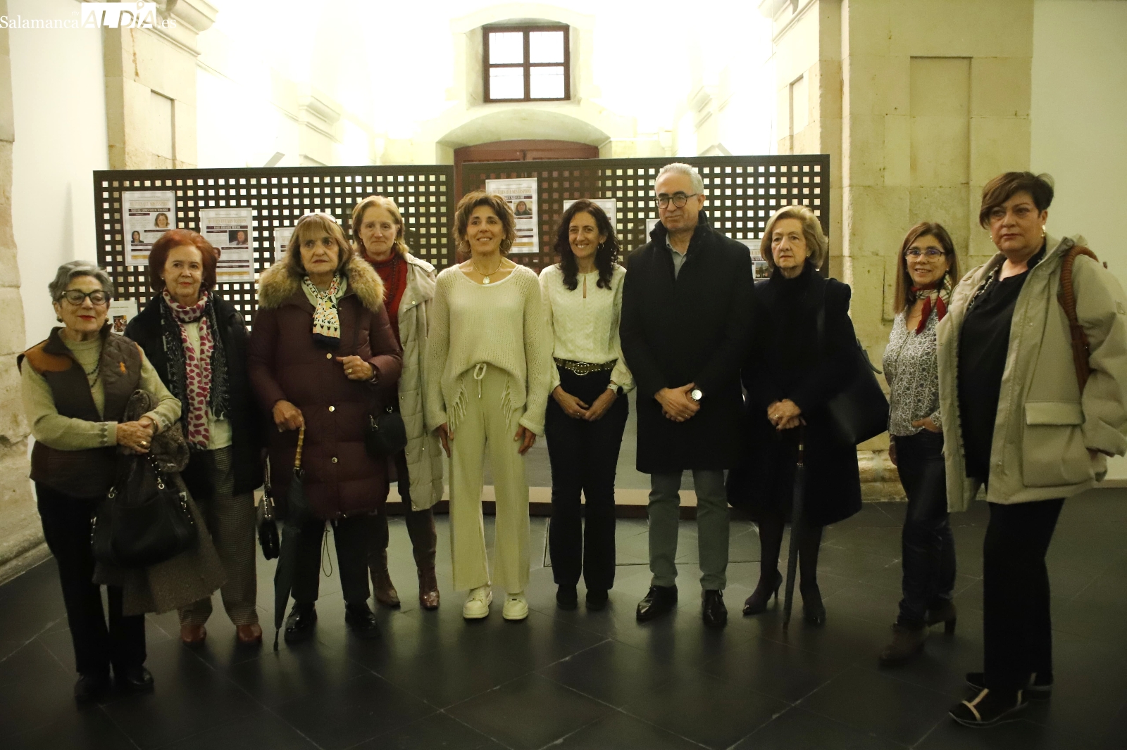 Mujeres que nos inspiran, la exposición que muestra la experiencia vital de ocho alumnas del Programa Interuniversitario de la Experiencia