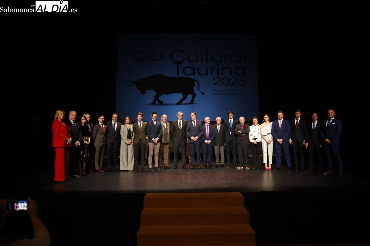 Ismael Martín con cinco galardones, Borja Jiménez y Talavante, protagonistas de la Gala Cultural Taurina en Salamanca (FOTOS)