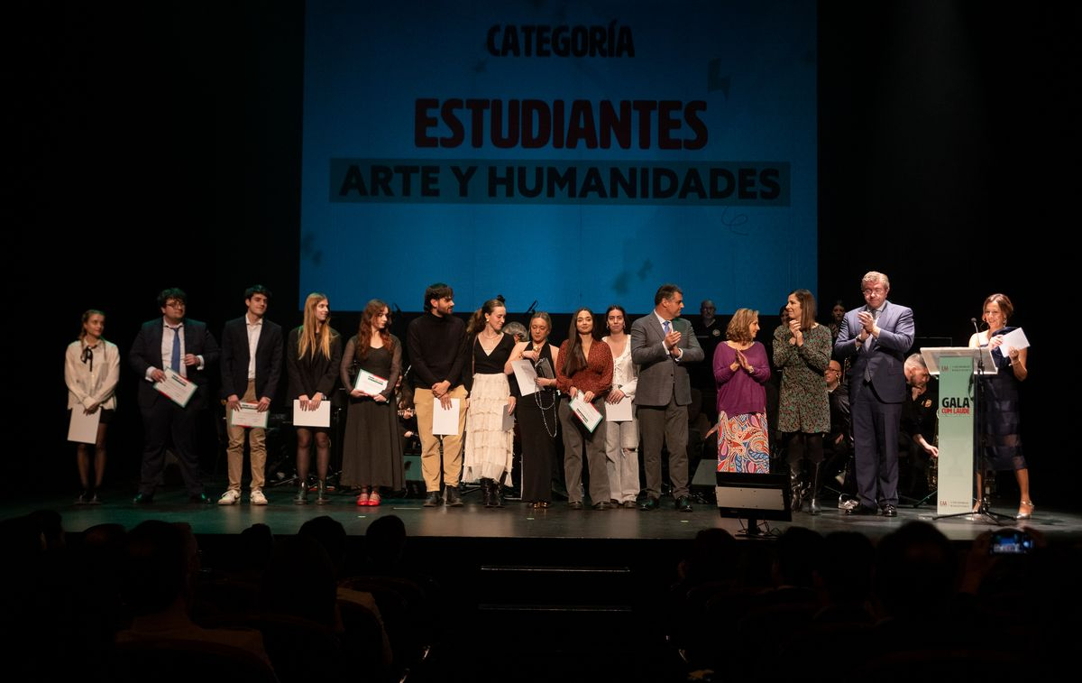 VÍDEO de la gala y lista con los ganadores de los Premios Cum Laude al Talento Joven de la USAL