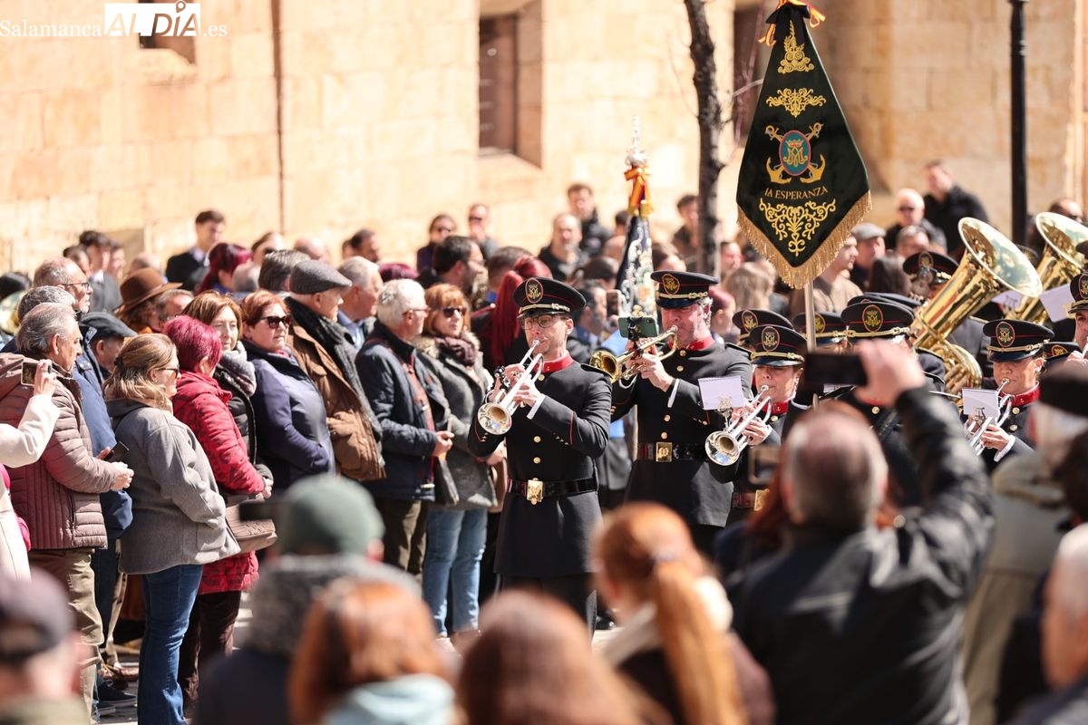 Las marchas procesionales envuelven de solemnidad y tradición musical al Campo de San Francisco (Vídeo y fotos)