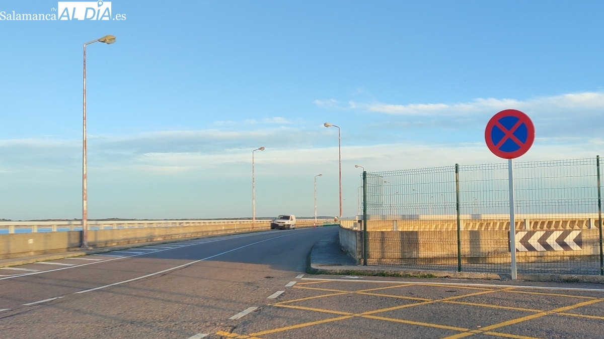 La AECT Duero-Douro convoca una cadena humana en la presa de Almendra en protesta por la eliminación de aparcamientos