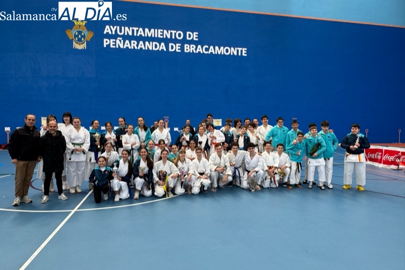 Más de 150 pequeños y jóvenes participan en el esperado III Open de Kárate Ciudad de Peñaranda