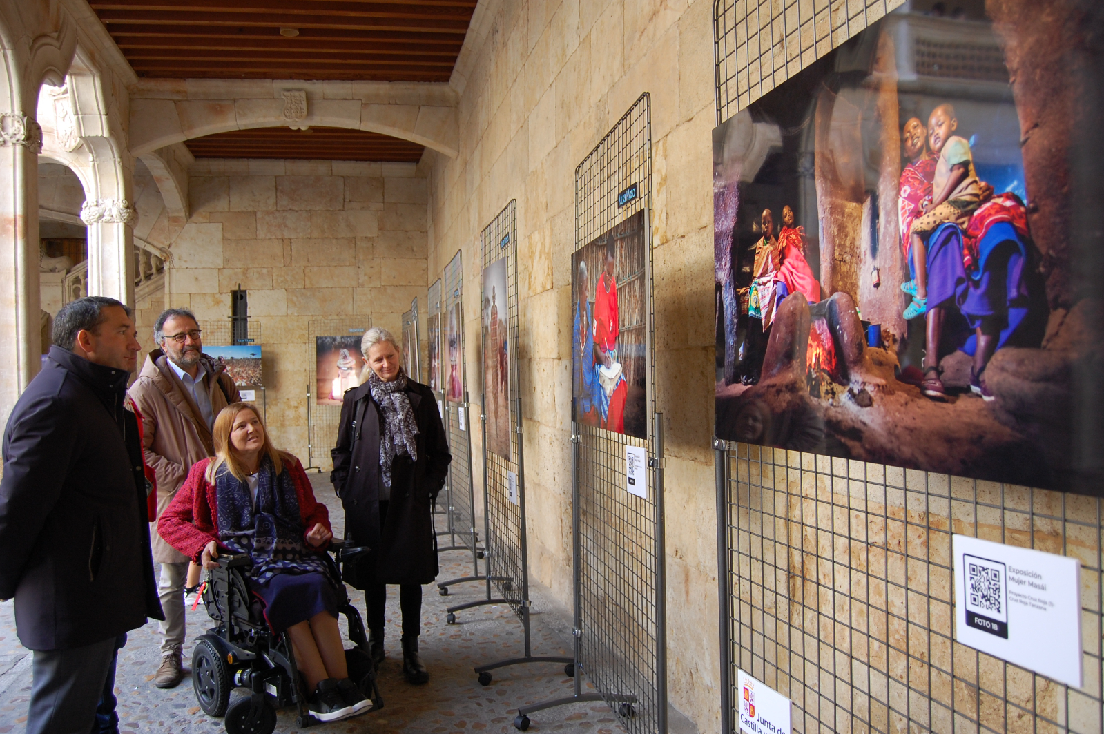 La realidad de la mujer masái: una exposición fotográfica única en la Casa de las Conchas 