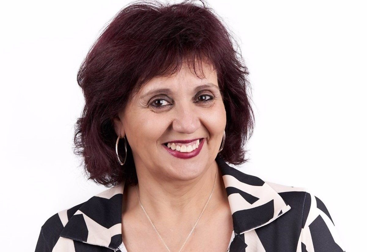 La escritora Macu García González, protagonista en la Tertulia Rona Dalba