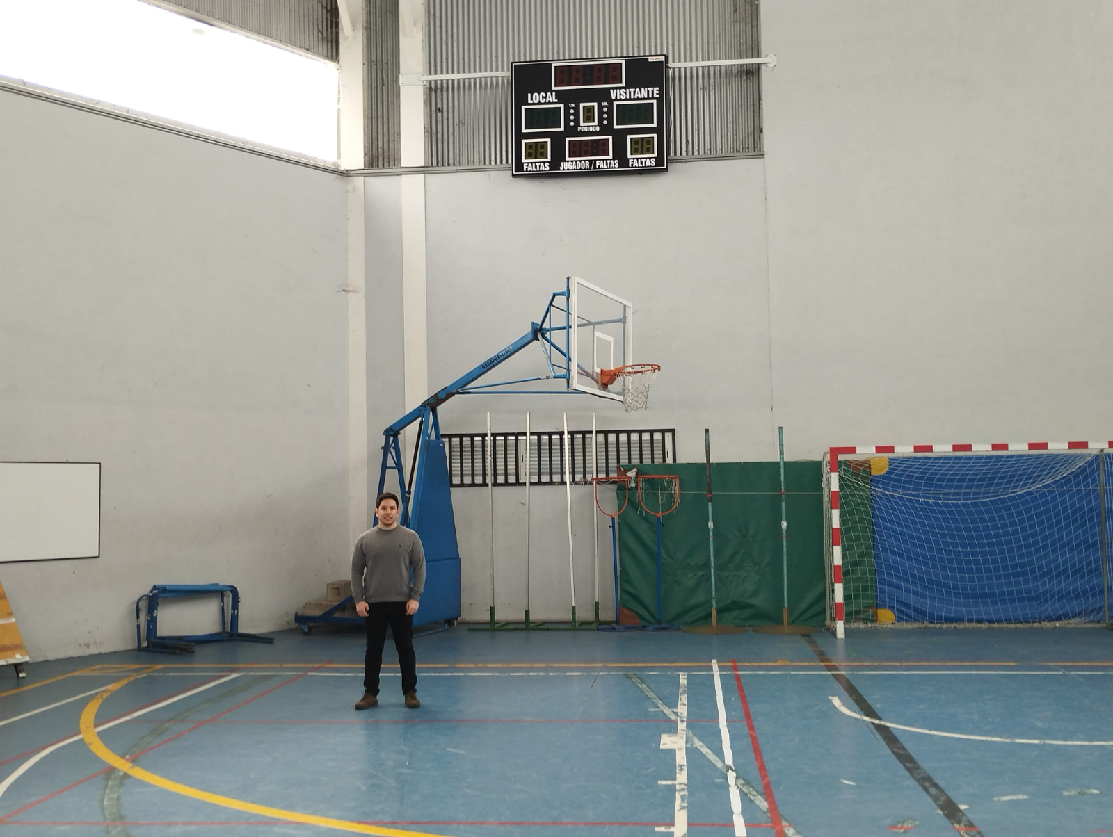 Nuevo marcador LED para el frontón cubierto de Santa Marta por valor de más de 60.000 euros