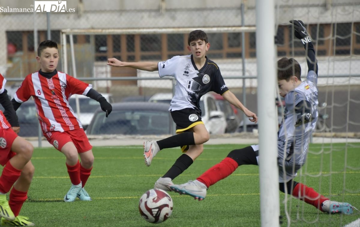 El fútbol base de Salamanca vive una nueva jornada de Liga para ir entrando en su recta final (GALERÍA DE FOTOS) 