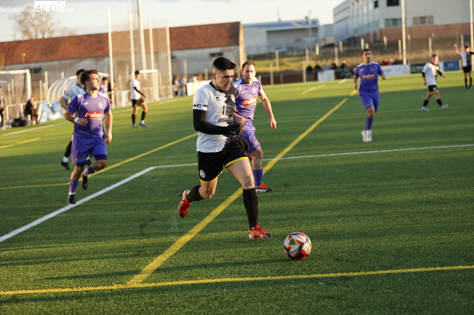 El filial de Unionistas se adjudica el derbi frente al Peñaranda (3-1)