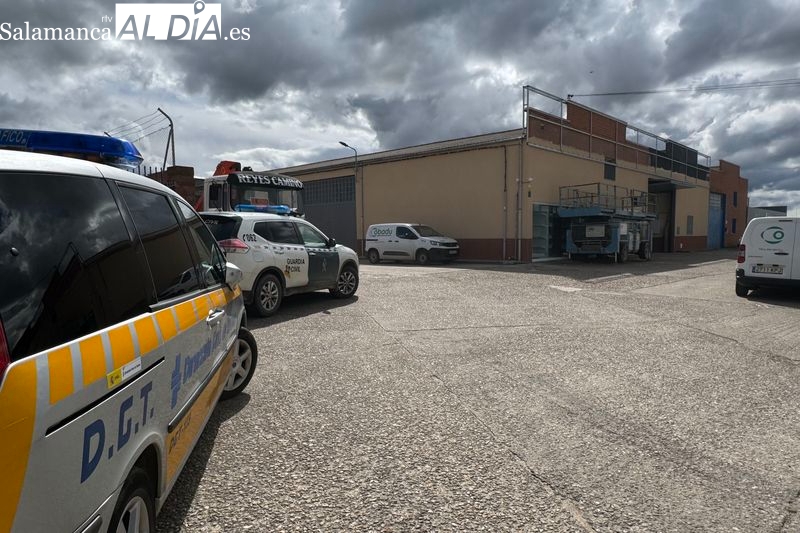 Herido un trabajador al caer desde una altura de tres metros en Alba de Tormes