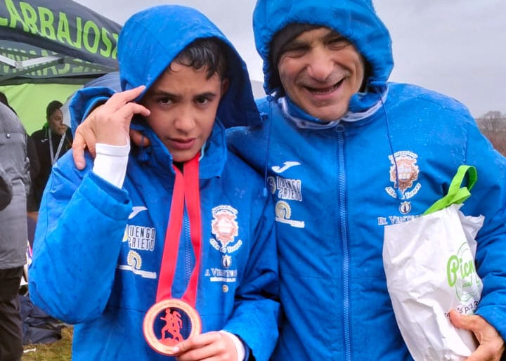 Alonso González y Juan Carlos Hernández, parte del éxito de la selección salmantina en el Regional de Campo a través
