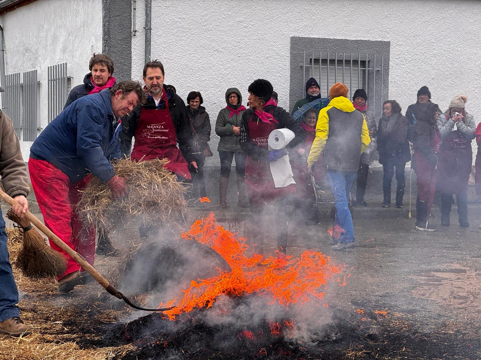 Bóveda del Rio Almar disfruta de dos días de fiesta y buen ambiente durante su II Matanza Tradicional