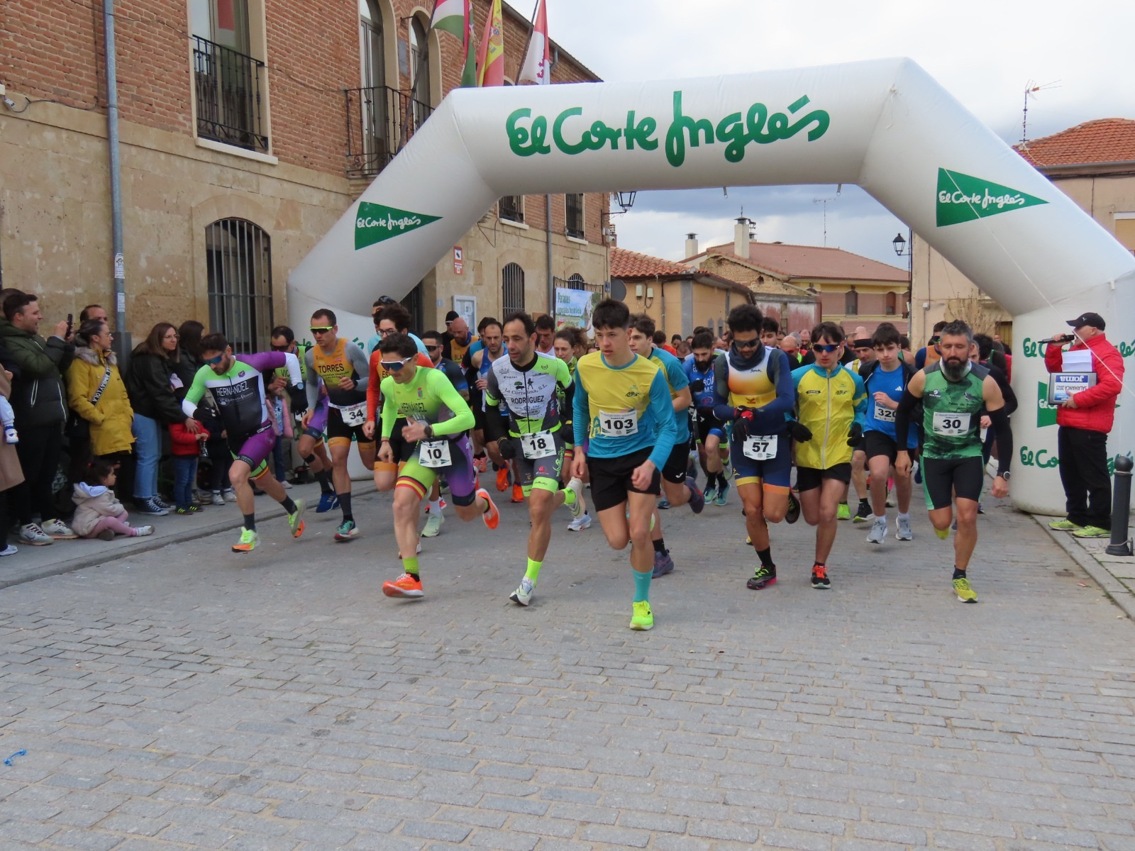 Carlos Rodríguez y María Pierna se llevan el II Duatlón Cross de Cantalpino