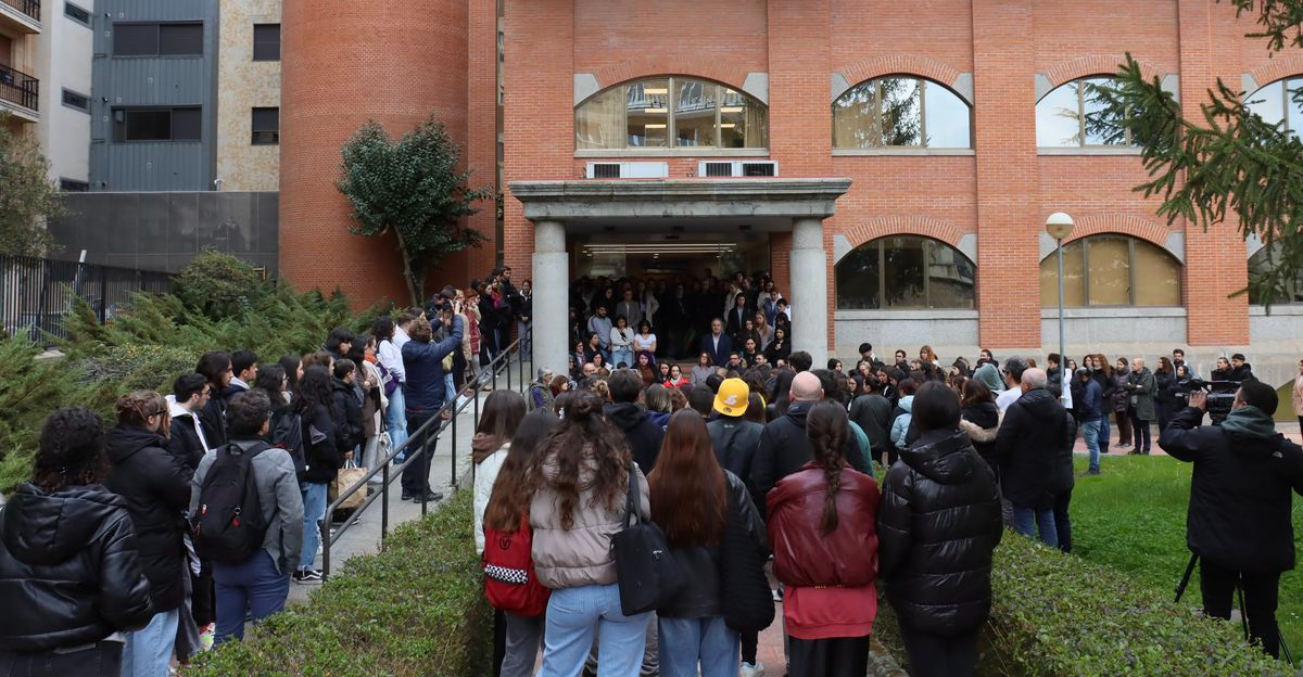 Conmoción entre los estudiantes y el personal de la Facultad de Educación por la educadora social asesinada en Badajoz