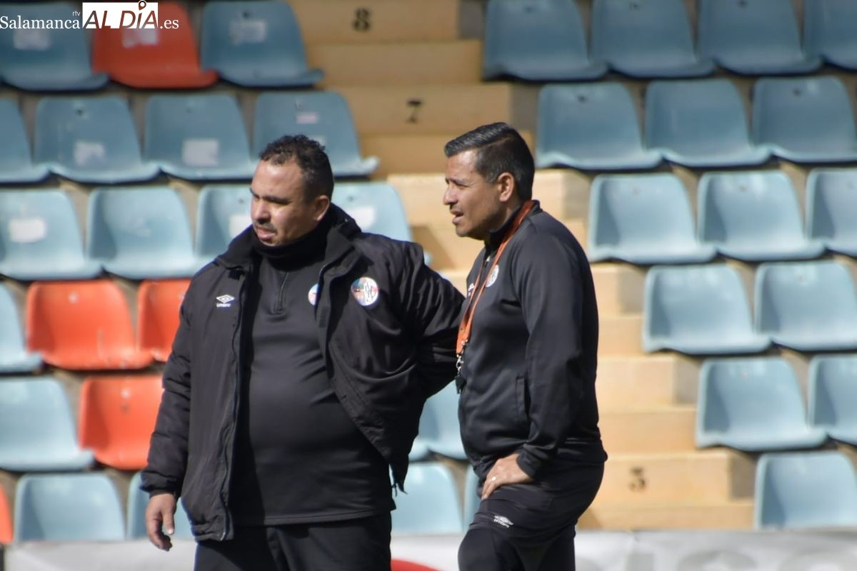 Dueñas sabe que es una ‘final’ en el Salamanca UDS: vuelve a cerrar el Helmántico para ensayar sin dar pistas al Laredo