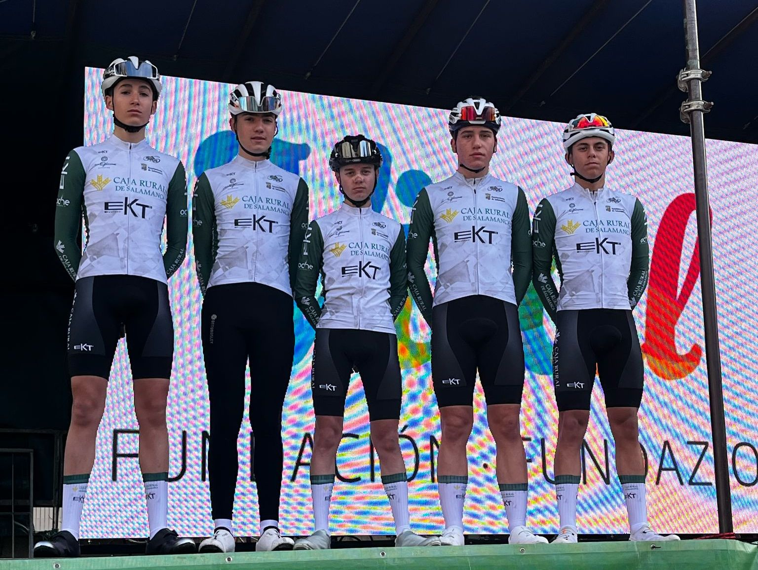 El Caja Rural-EKT, líder por equipos en la prestigiosa Airako Bira en Álava