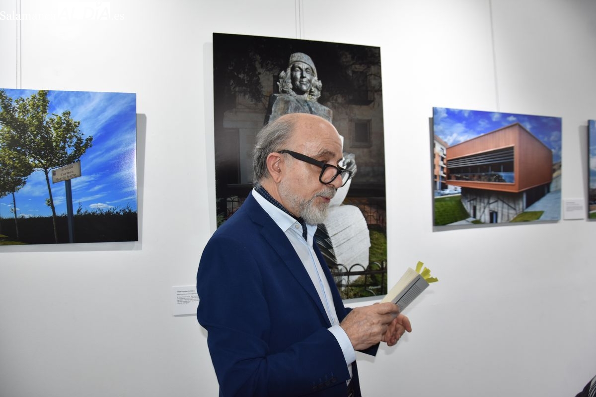 El Casino recuerda a Carmen Martín Gaite Entre visillos de la mano del fotógrafo Vicente Sierra Puparelli