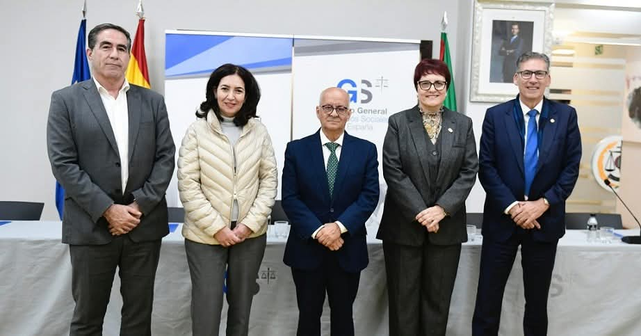 El salmantino Joaquín Merchán Bermejo lidera un encuentro clave sobre la crisis migratoria en Canarias