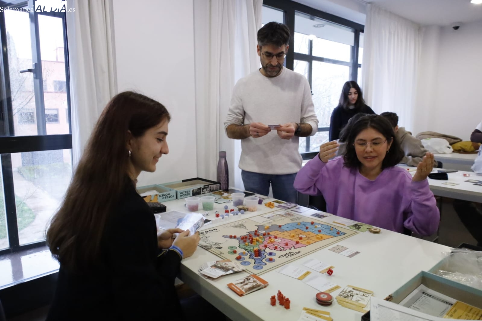 FOTOS | De Nixon a Churchill: la historia se juega en Salamanca con un torneo político innovador