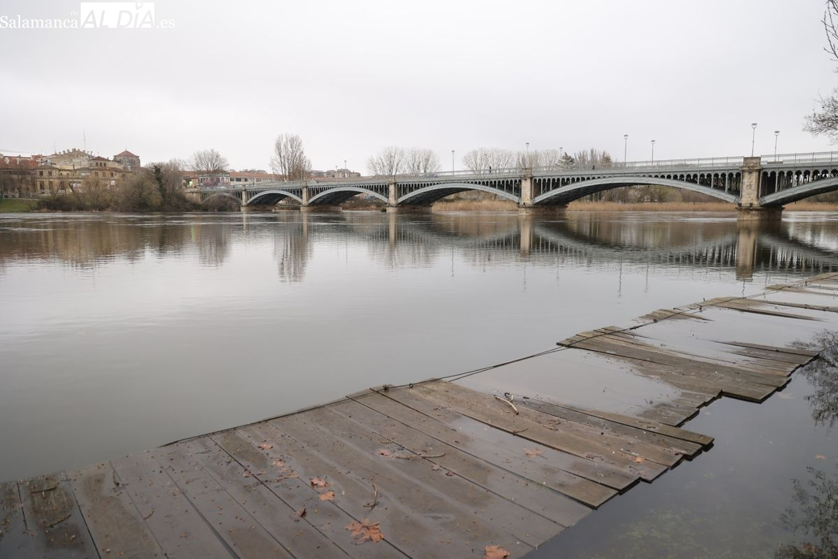 Aparece flotando el cuerpo sin vida de una mujer en el río Tormes