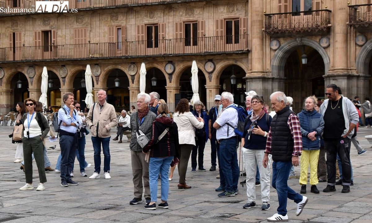 Salamanca lidera el turismo en Castilla y León con más de 42.000 viajeros en febrero